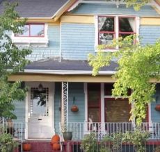 ¿Puedo deducir gastos por plusvalía y notaría al vender una vivienda?