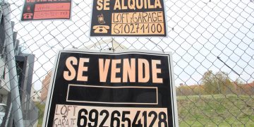 El estancamiento de la compraventa de viviendas en las Islas hace saltar las alarmas en España