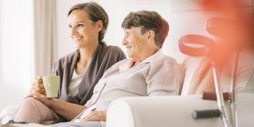 Qué es la guarda de hecho, la figura ‘preferida’ por la ley tras el fin de la incapacitación judicial