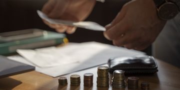 La Justicia considera inapropiado que los notarios cobren una provisión de 600 euros por matrimonio.