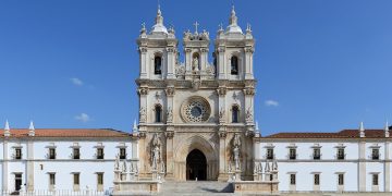 La puerta más estrecha del mundo, un curioso hallazgo en un monasterio portugués