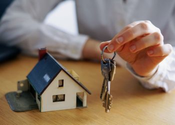 Dinámica de Compraventa de Viviendas por Extranjeros en Castilla-La Mancha