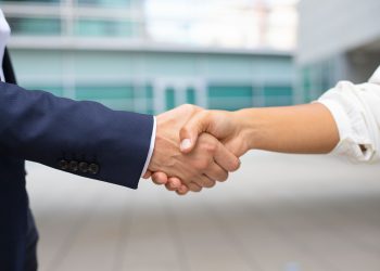 Cambio de Titular en Notaría Española: Implicaciones Legales