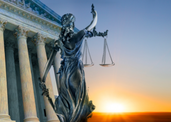 El Tribunal Supremo Absuelve a Notaria en Caso de Datos Hipotecarios