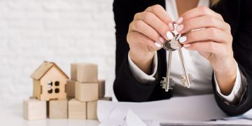 La compraventa de viviendas cae un 21,5% en mayo, retomando tasas negativas