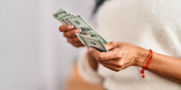 Traiciones y codicia: Notarios revelan las peores experiencias al firmar testamentos