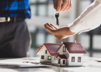 El Notario: La pieza clave en la Compra-Venta de Viviendas